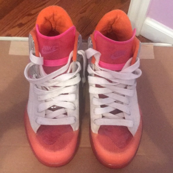 Nike sneakers - Picture 2 of 13